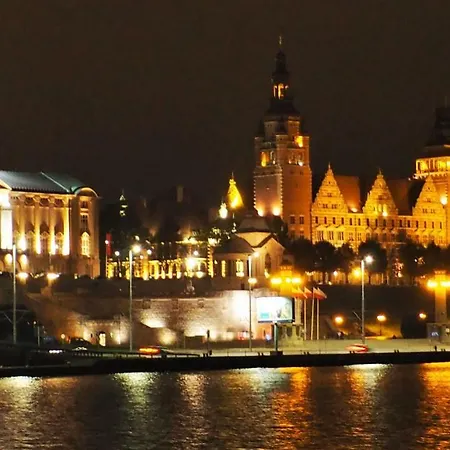 公寓 Kghn Tkacka 什切青